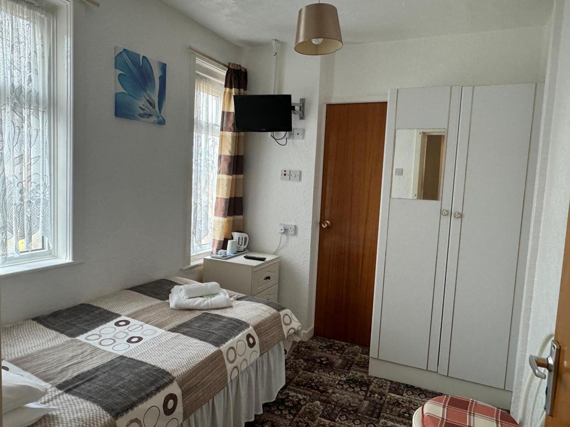 Delton Hotel Blackpool Bagian luar foto