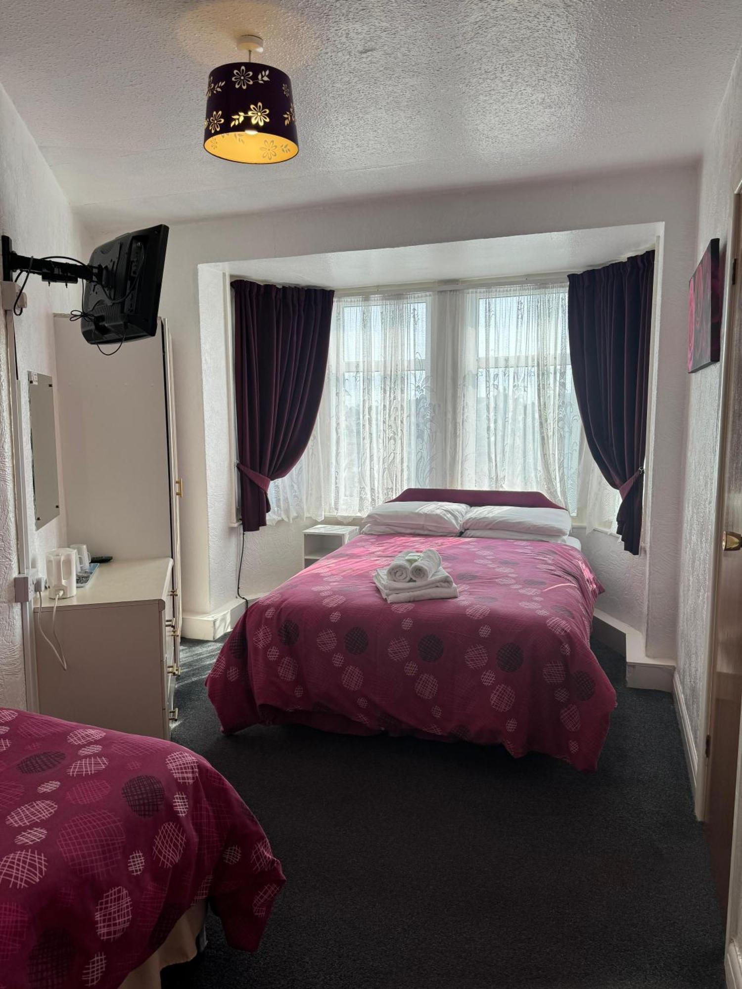 Delton Hotel Blackpool Bagian luar foto