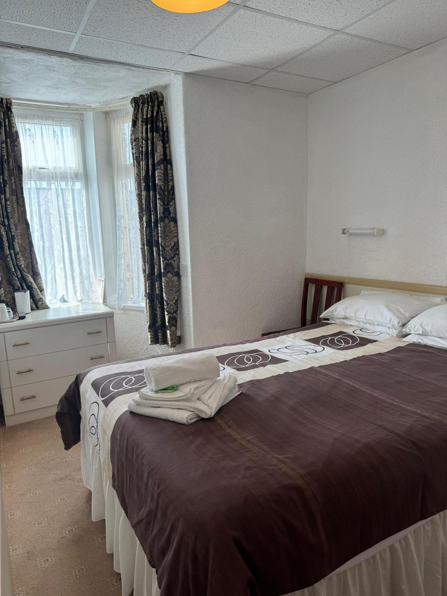 Delton Hotel Blackpool Bagian luar foto