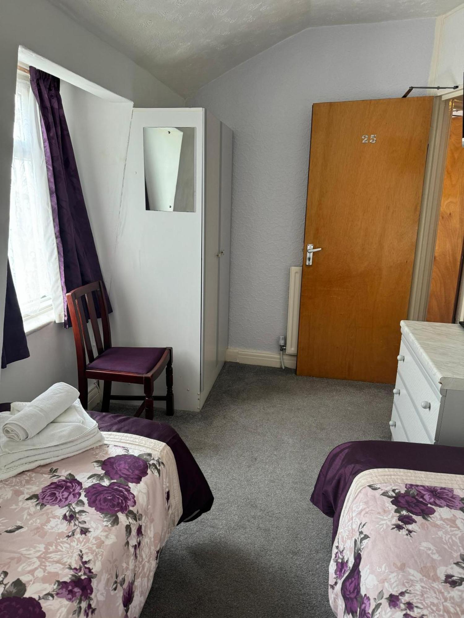 Delton Hotel Blackpool Bagian luar foto