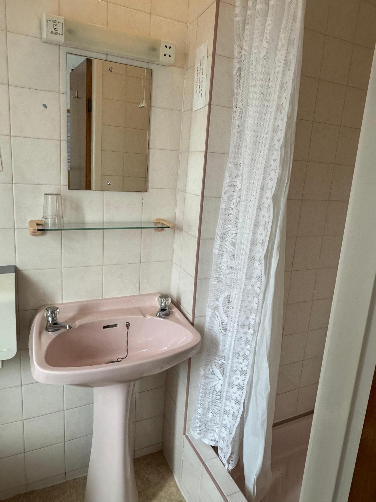 Delton Hotel Blackpool Bagian luar foto